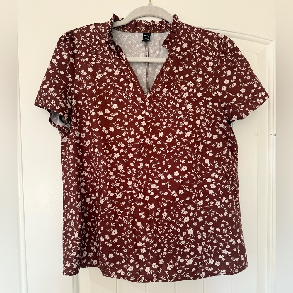 SHEIN Maroon Floral V-Neck Blouse